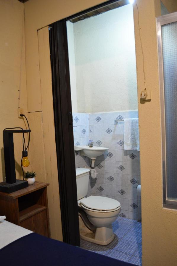 Ave Del Paraiso Guest House Antigua ภายนอก รูปภาพ