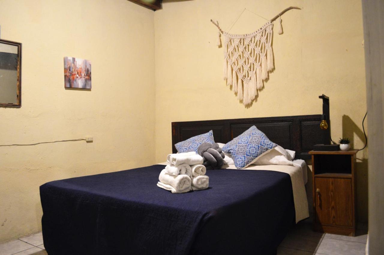 Ave Del Paraiso Guest House Antigua ภายนอก รูปภาพ