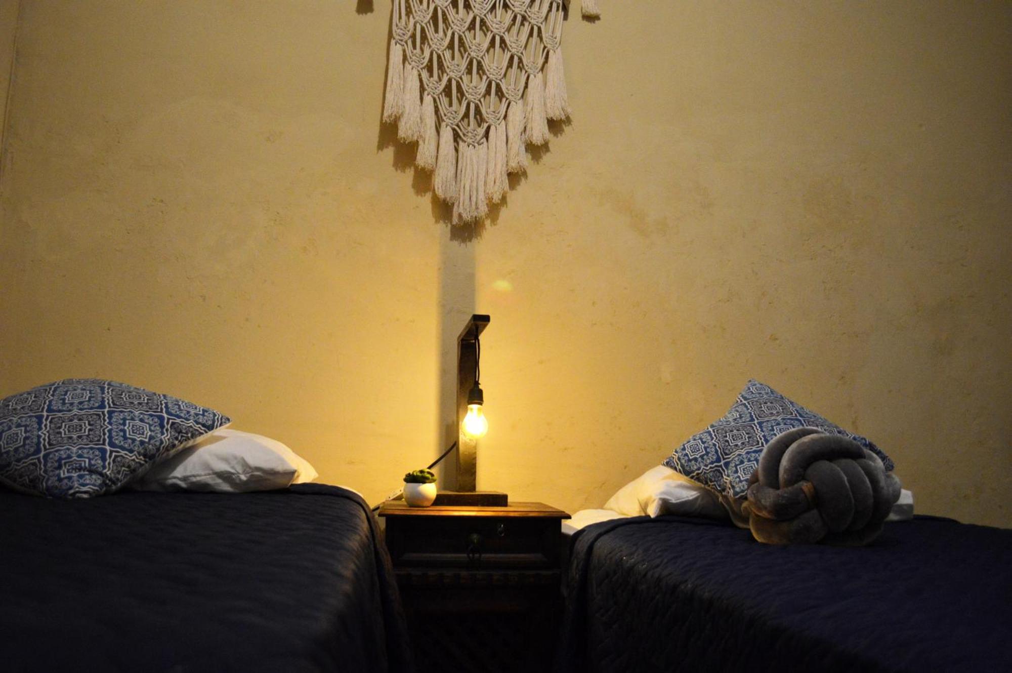 Ave Del Paraiso Guest House Antigua ภายนอก รูปภาพ