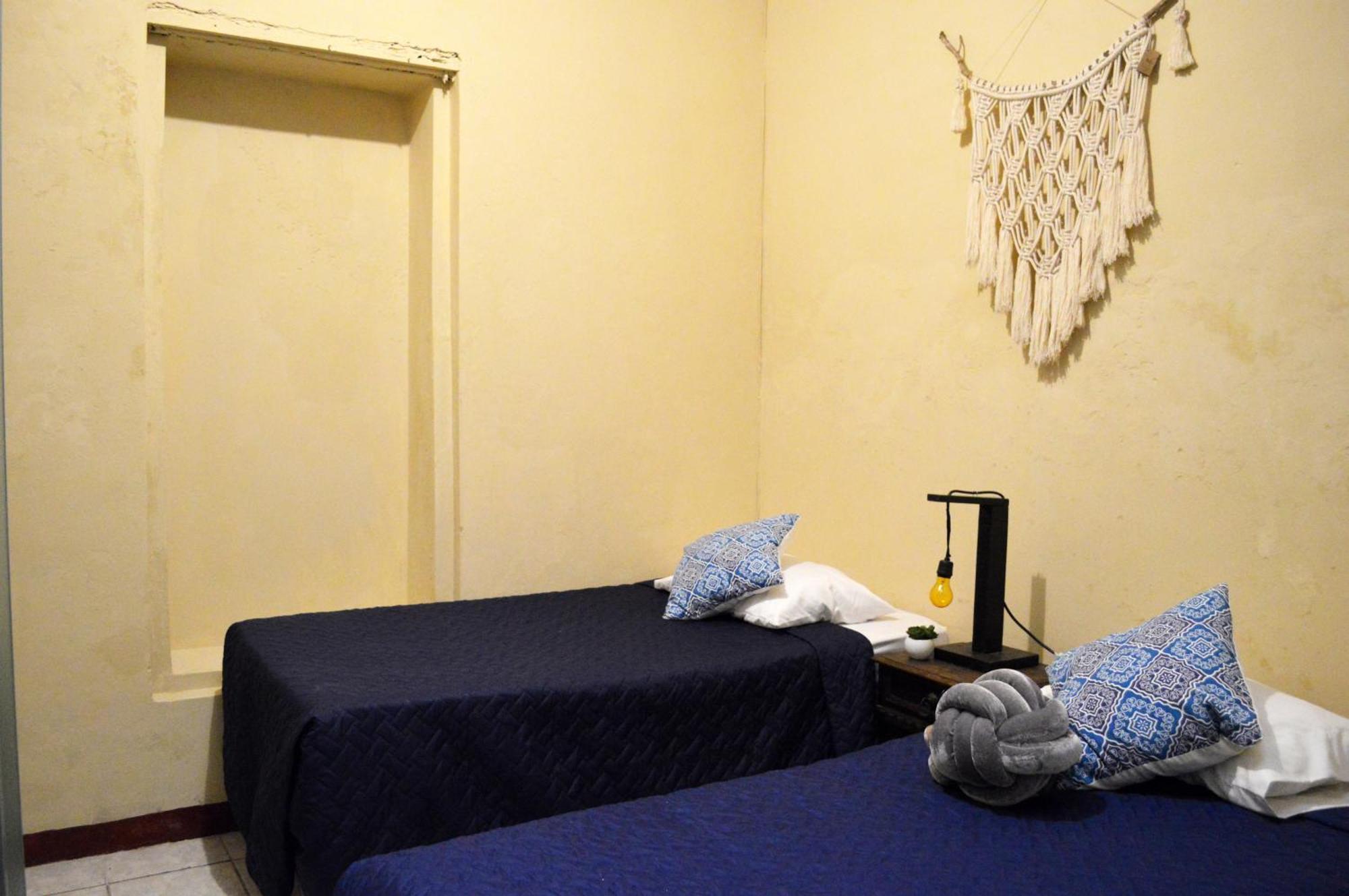 Ave Del Paraiso Guest House Antigua ภายนอก รูปภาพ