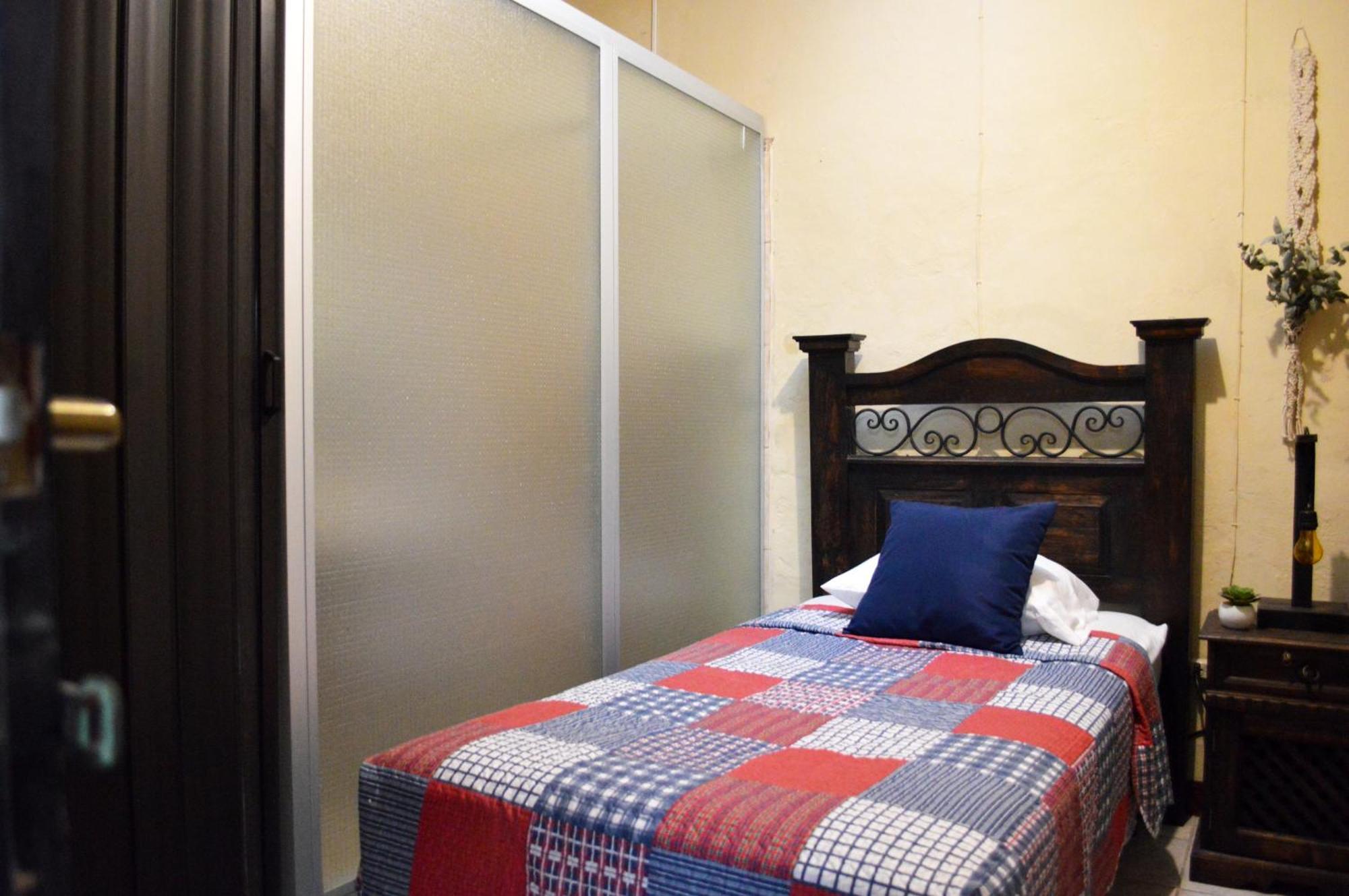 Ave Del Paraiso Guest House Antigua ภายนอก รูปภาพ