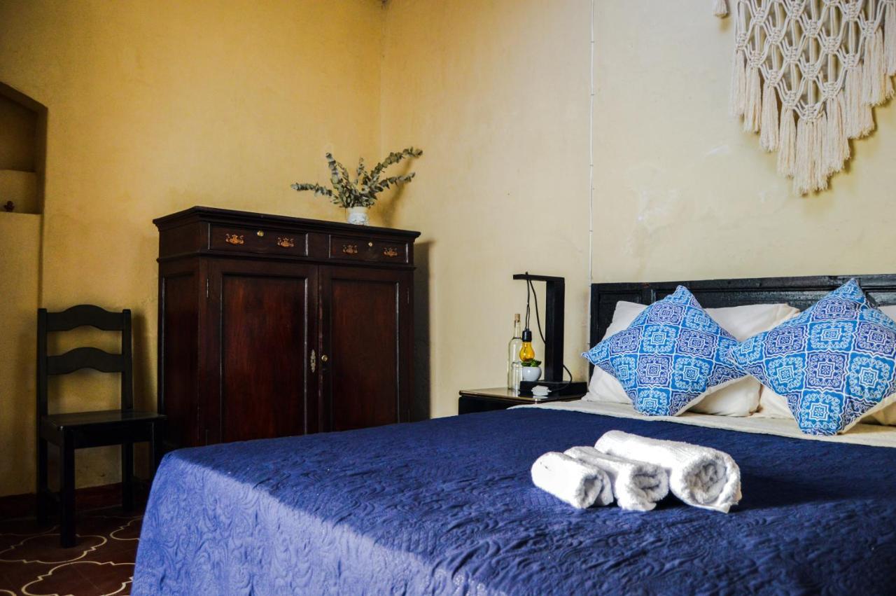 Ave Del Paraiso Guest House Antigua ภายนอก รูปภาพ